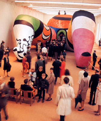 Niki de Saint Phalle, Hon
